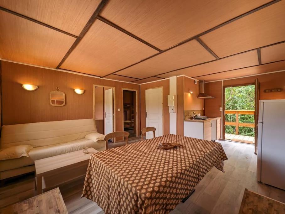 Gite Le Noisetier 3-6 Personnes Blesignac Exterior photo